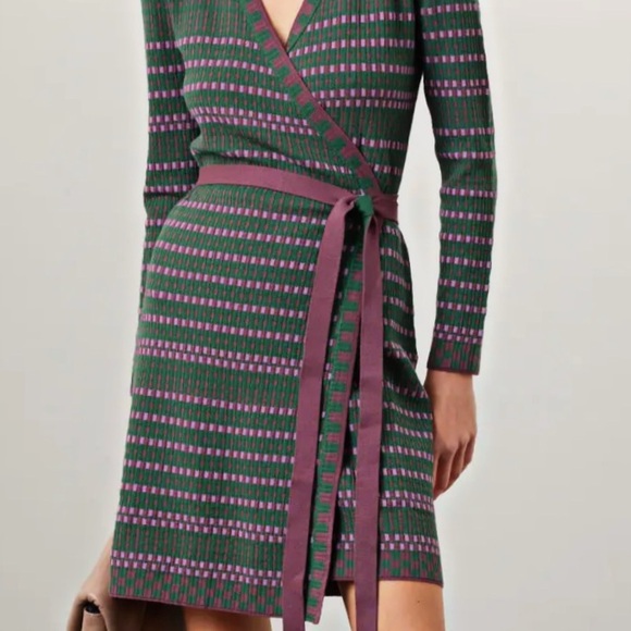 DVF sweater wrap dress - Picture 4 of 8